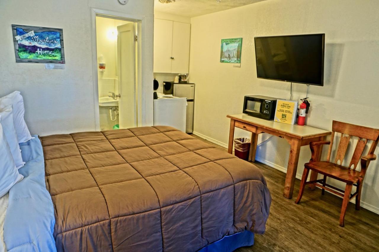 Arbor Inn Motel Oakridge Экстерьер фото